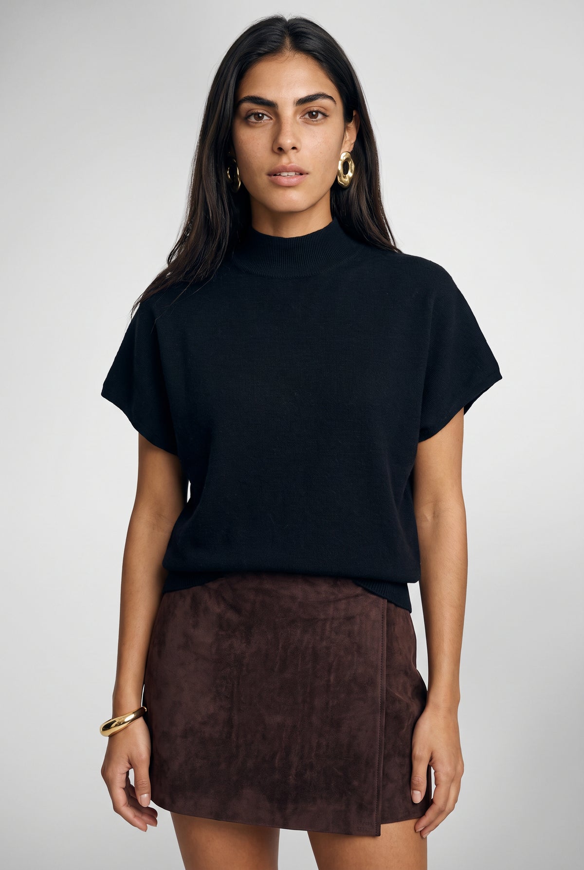 Catelyn Sleeveless Turtleneck In Black
