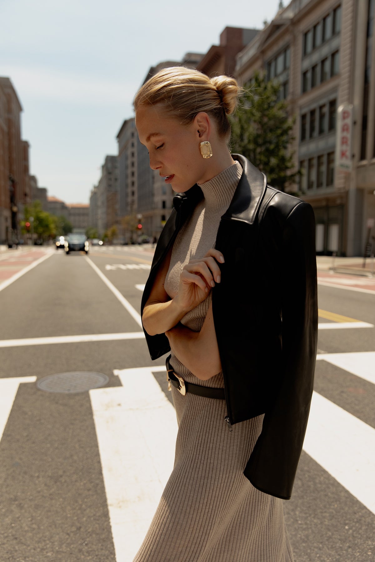 Gaiola Mockneck Sleeveless Midi Cashmere Sweaterdress In Oatmeal