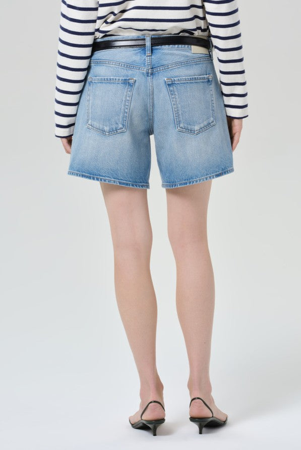 Billie Denim Relaxed Short In Sparrow