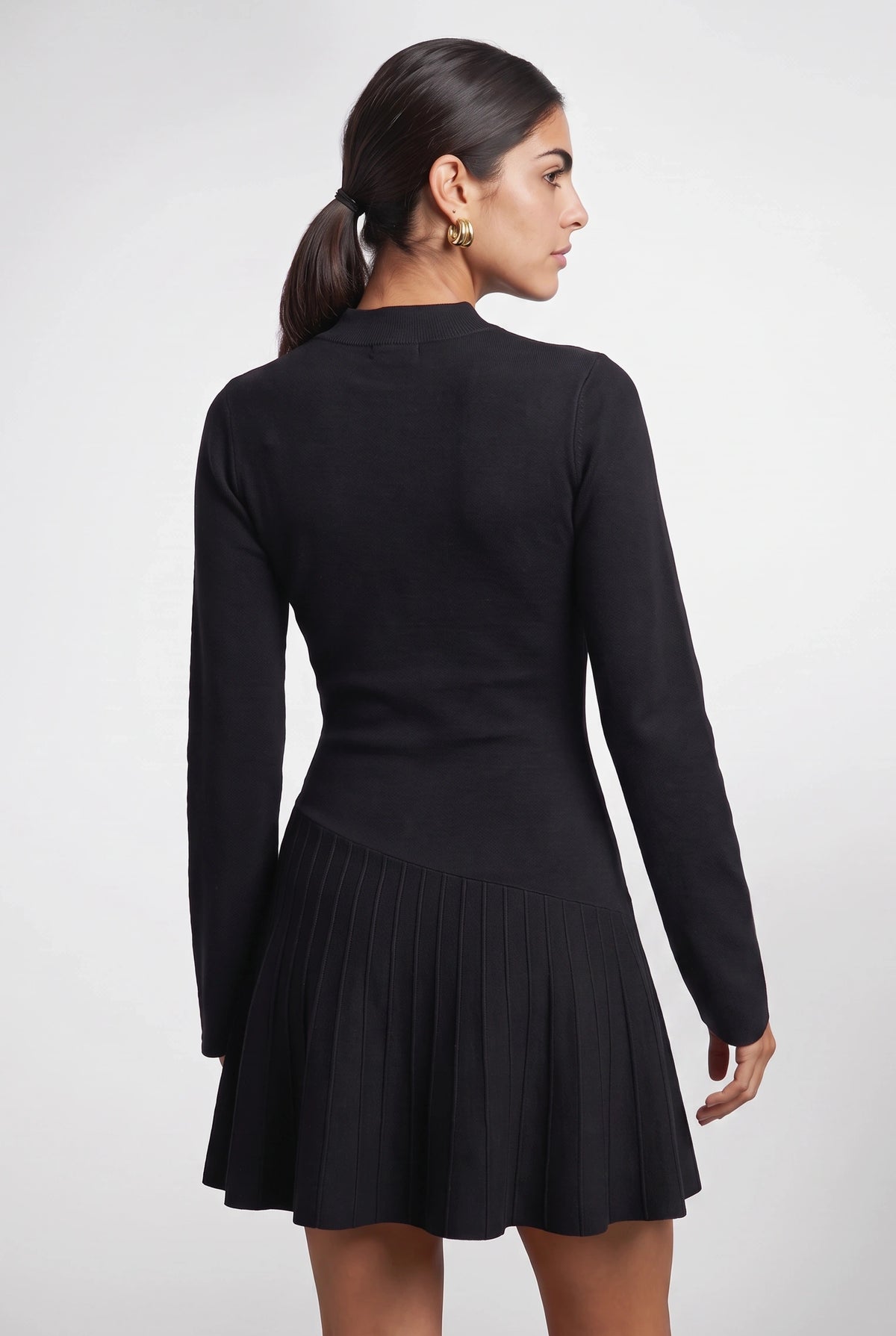 Mila Flirty Mini Sweaterdress In Black