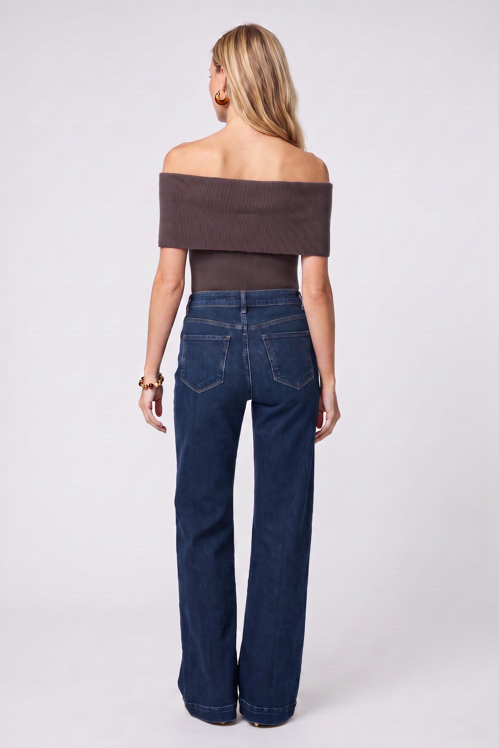 Anne Off The Shoulder Top In Chocolate Brown