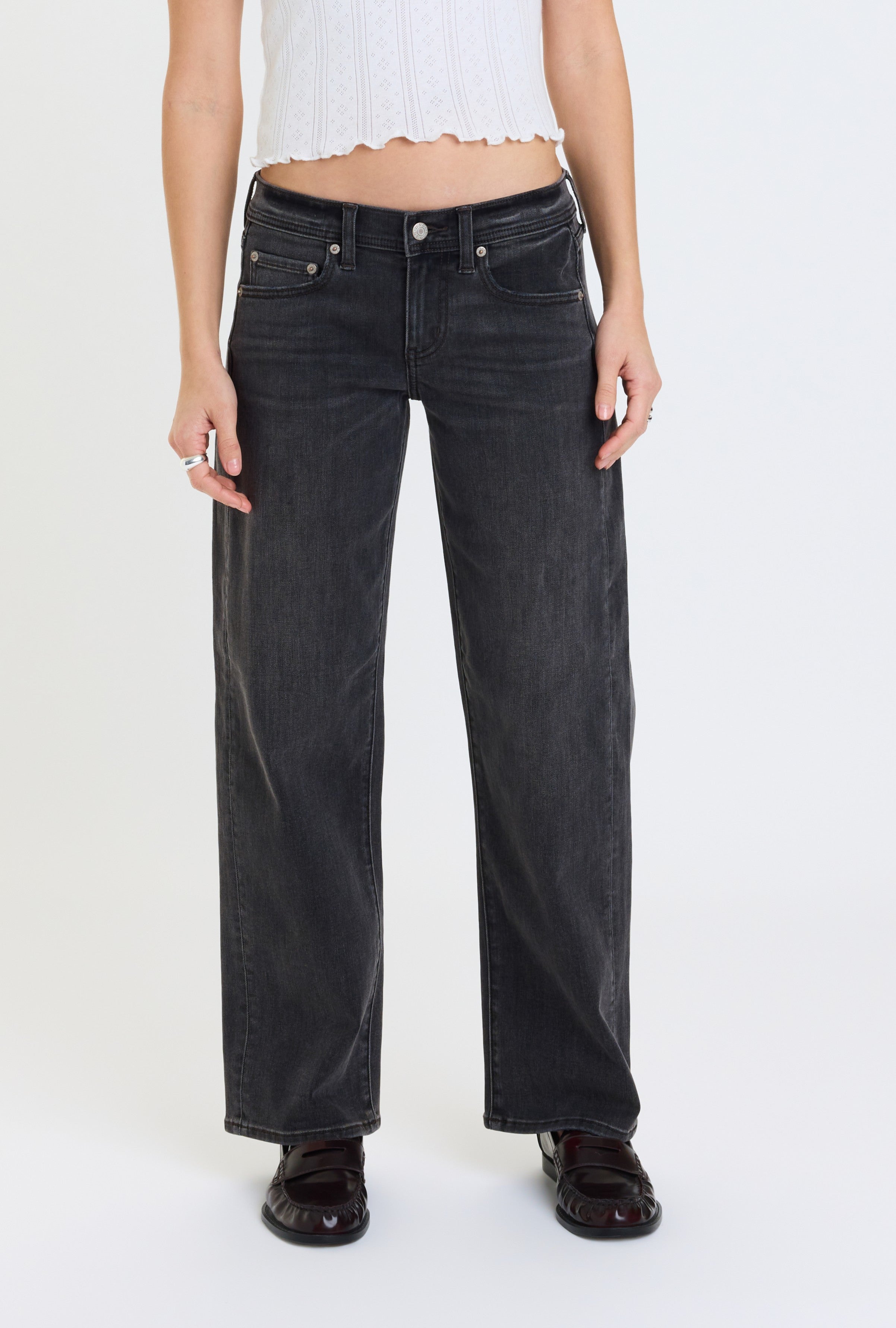 Repay Low Rise V-waist Soft Barrel
