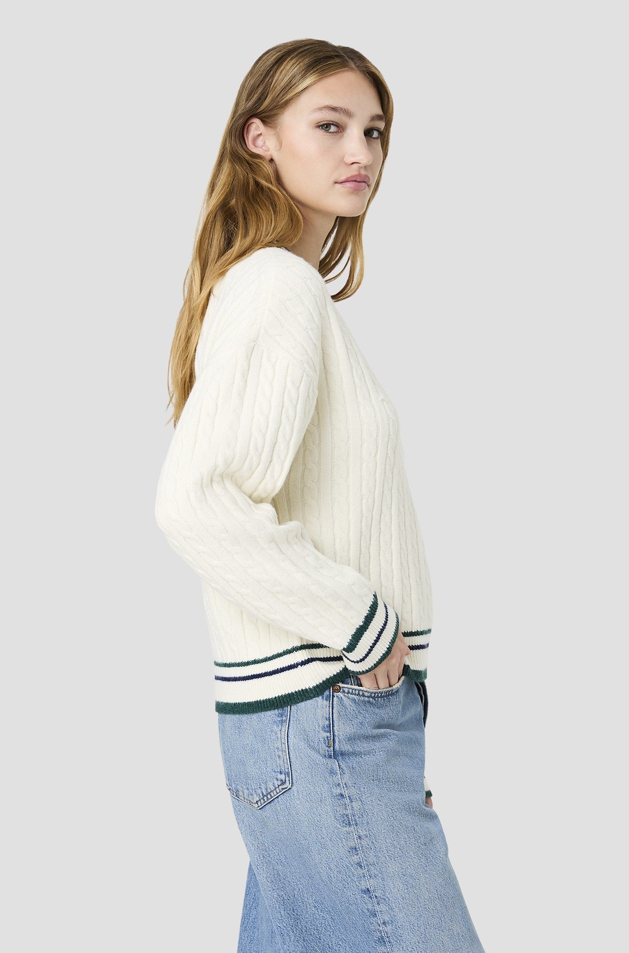 Aleyna Knit V-Neck Cable Pullover