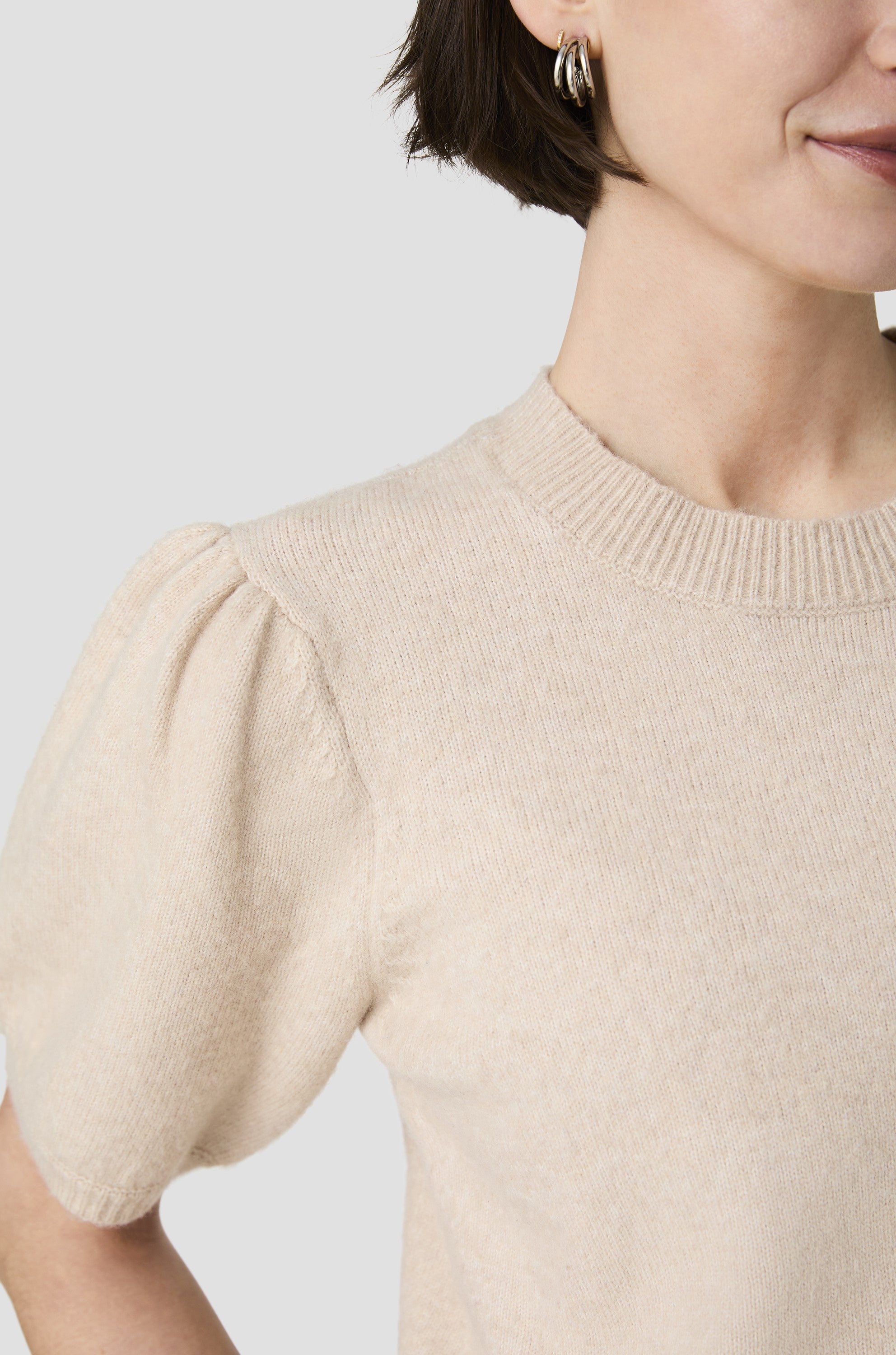 Yulia Knit Puff Sleeve Top In Oatmeal