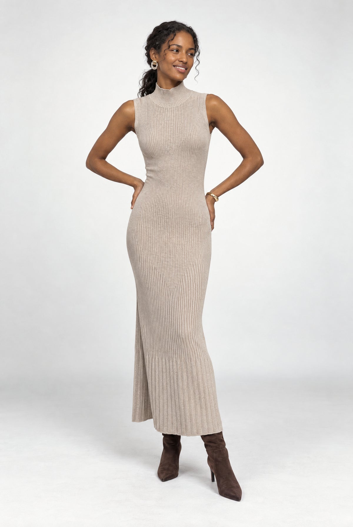 Gaiola Mockneck Sleeveless Midi Cashmere Sweaterdress In Oatmeal