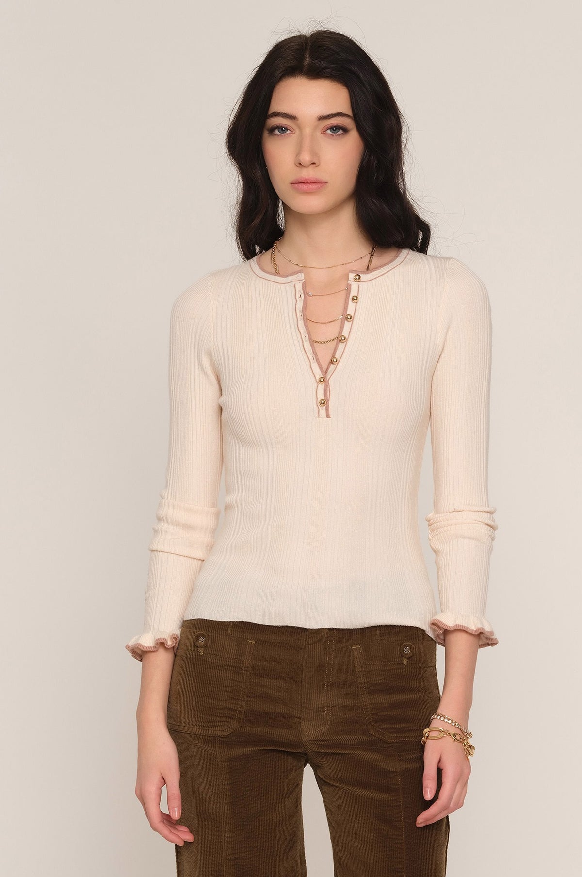 Pine Top In Ivory