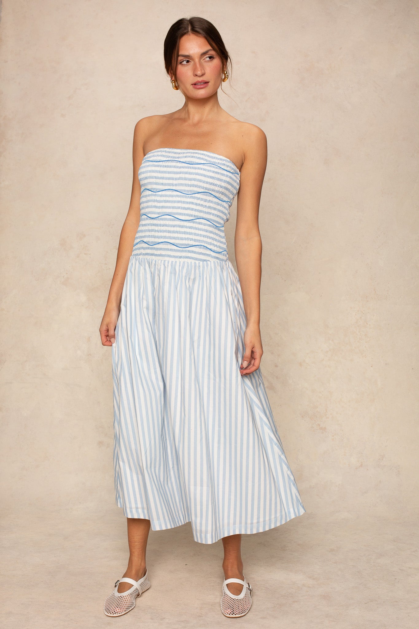 Nora Strapless Smocked Midi Dress Blue Multi / XS