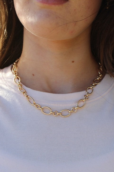 Mia Chain Necklace