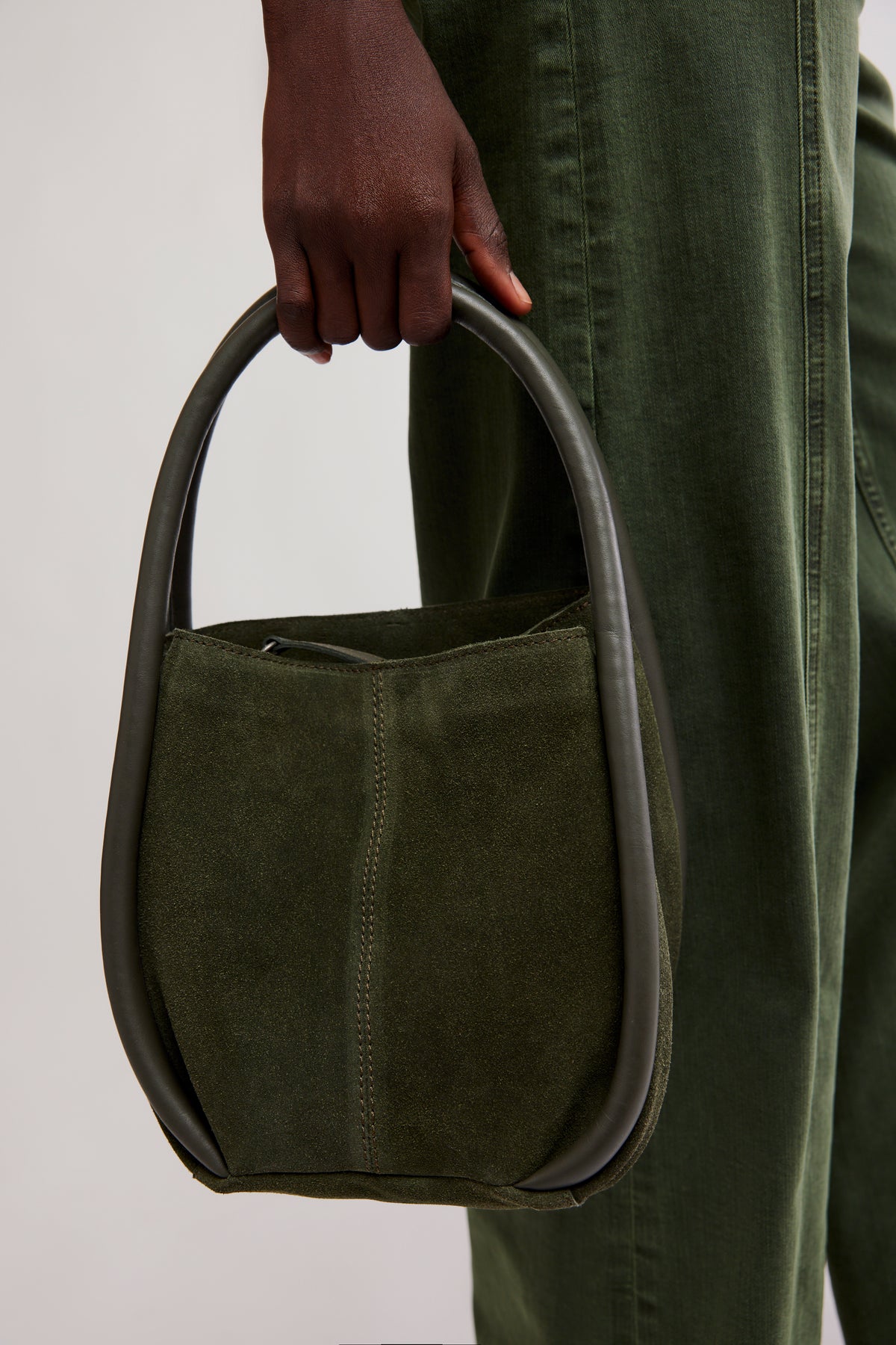 Barlow Bucket Bag