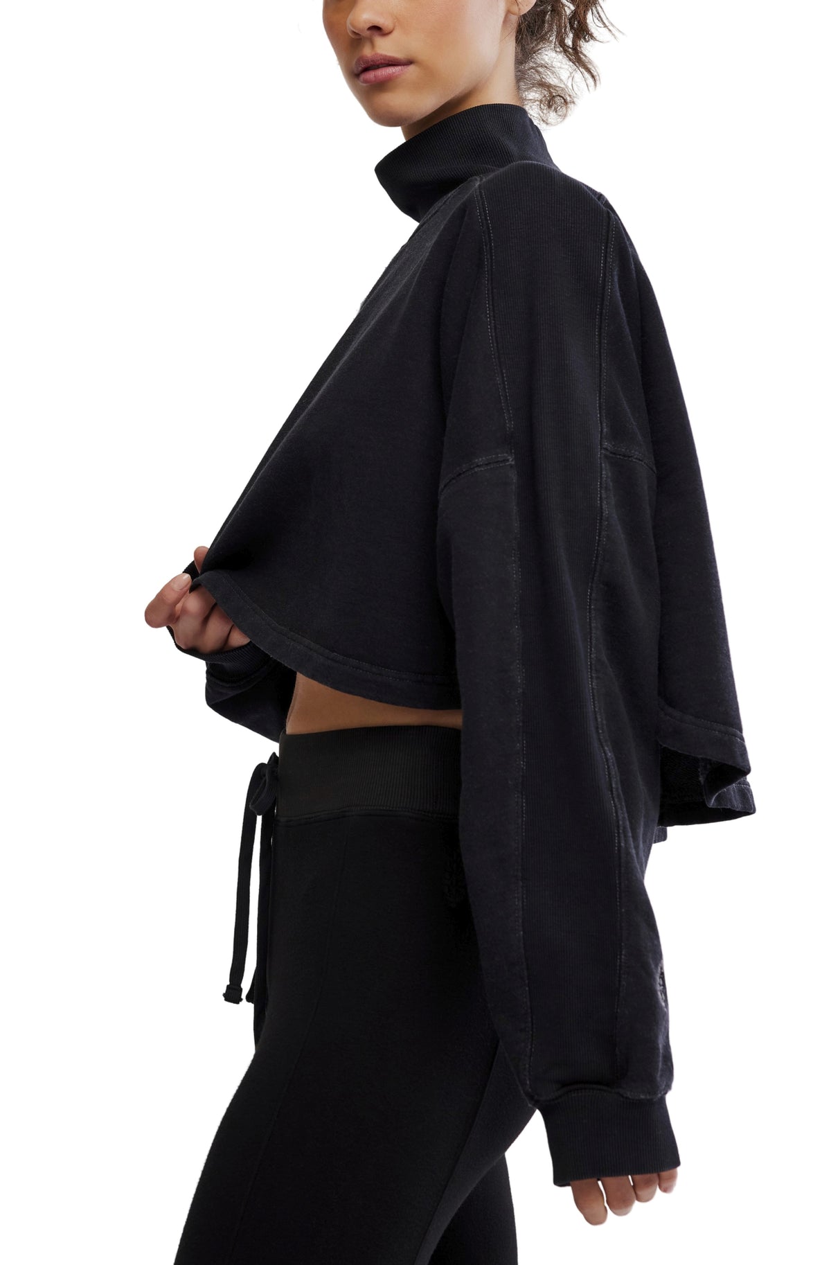 Pick Up Game Pullover In Black