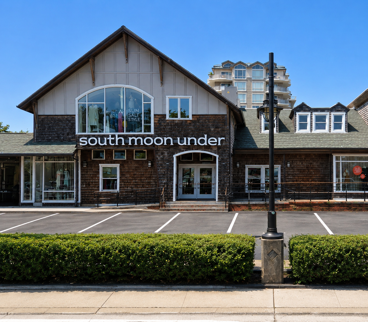 South Moon Under