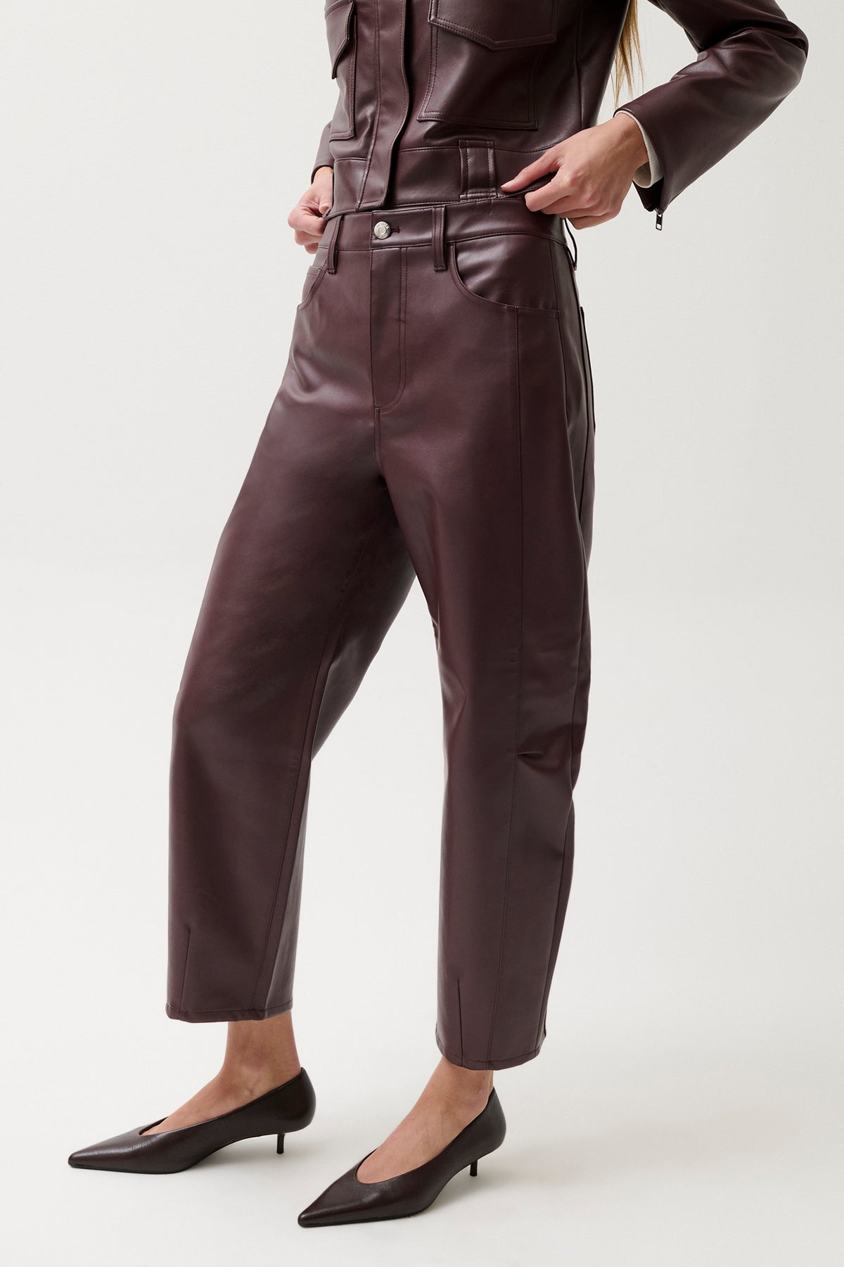 Eli High Rise Arched Leg