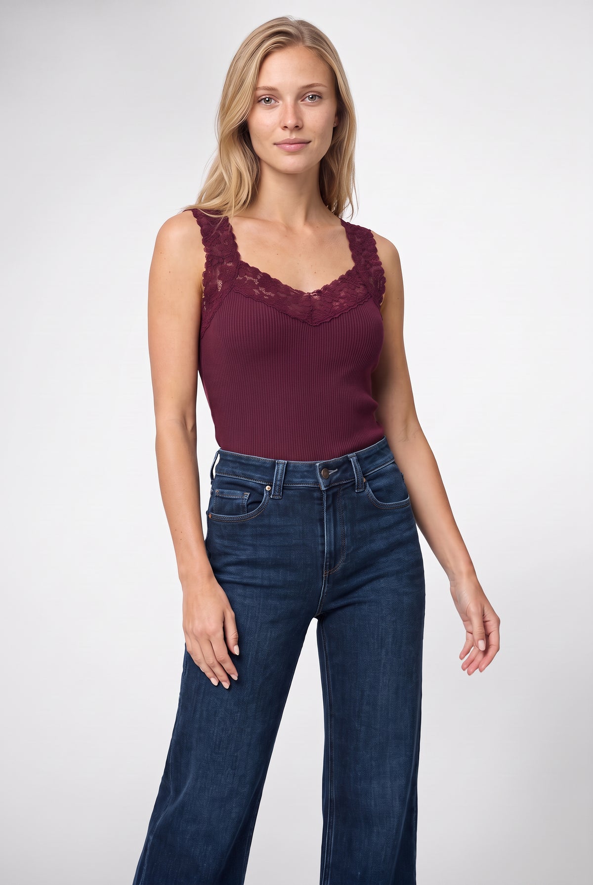 Lace Trim Seamless Tank In Cabernet Red