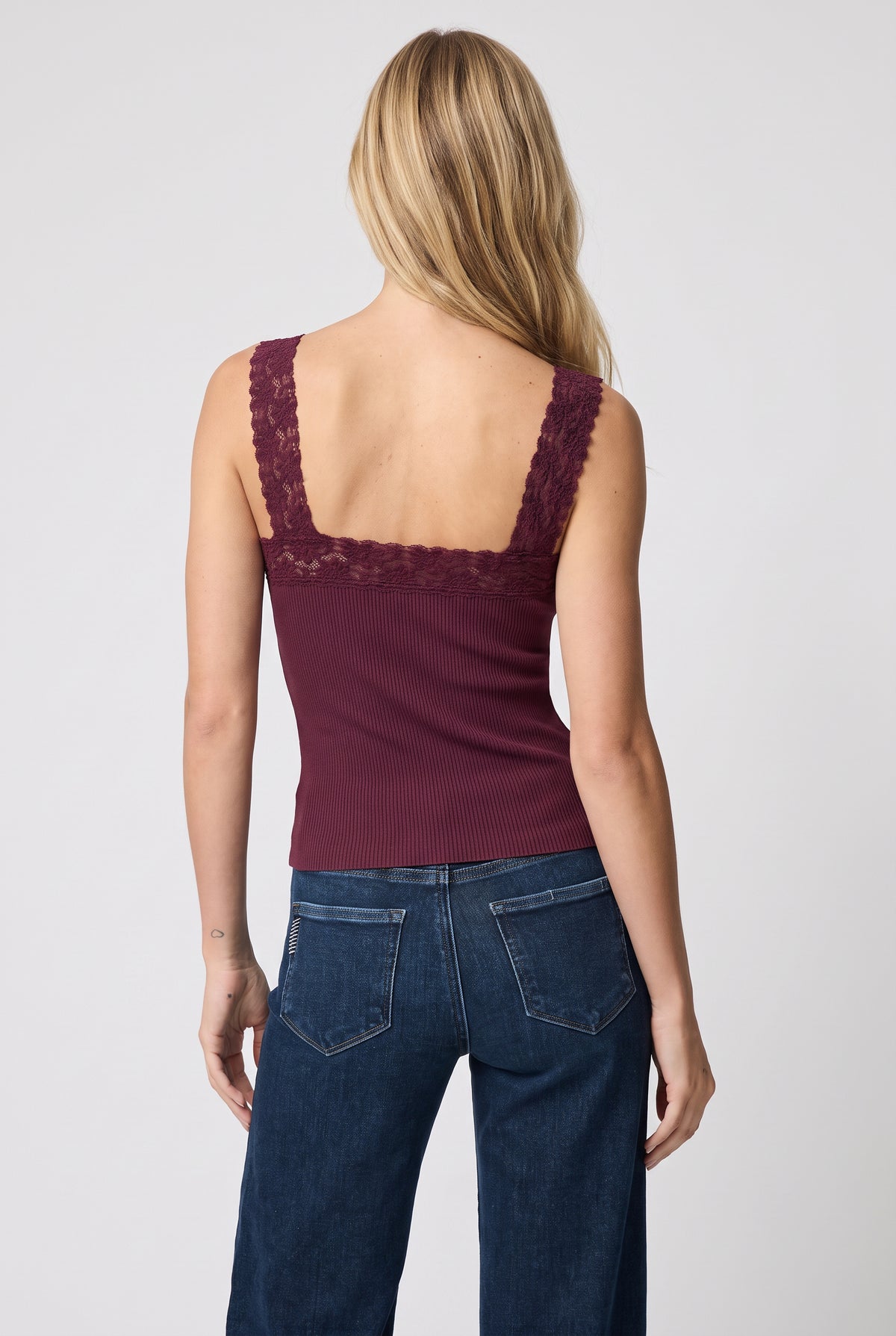 Lace Trim Seamless Tank In Cabernet Red