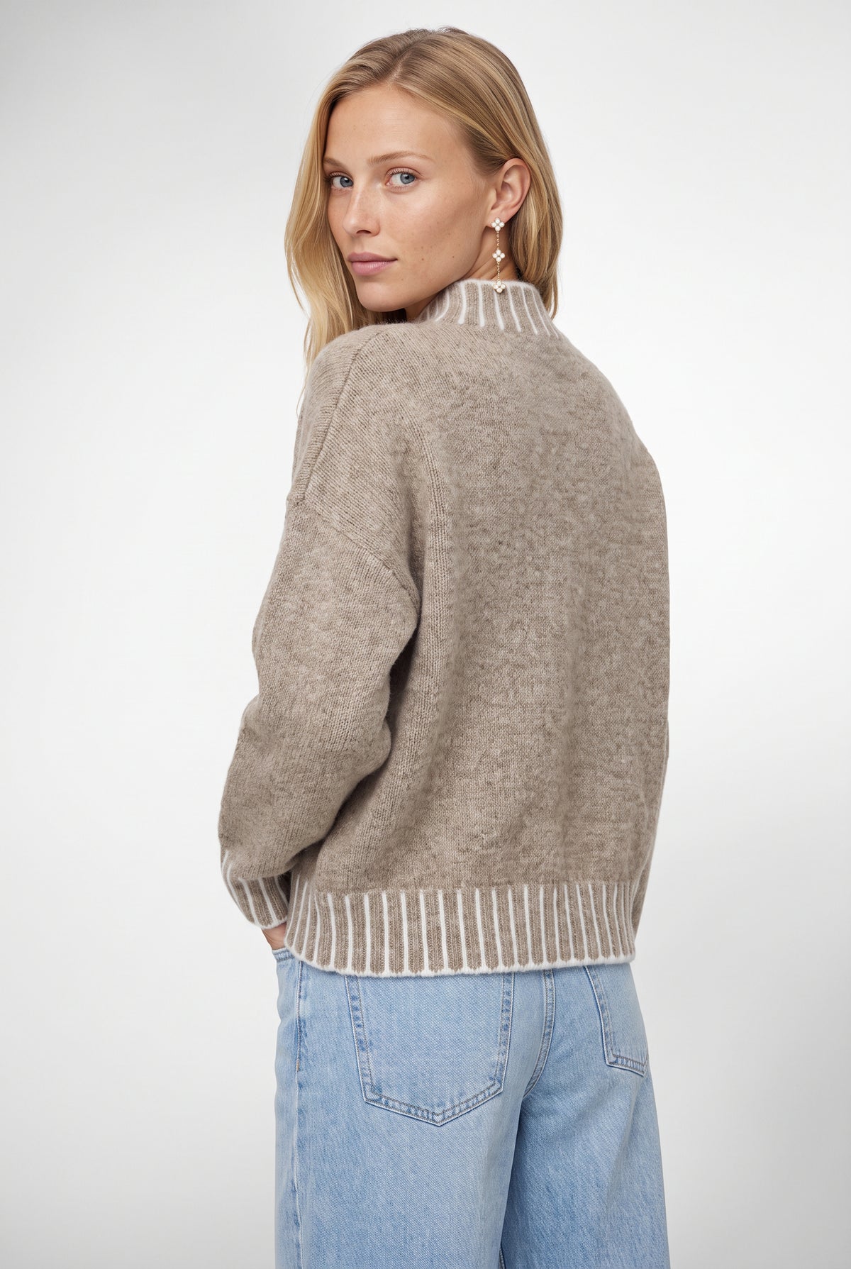 Sophia Mock Neck Sweater In Mocha