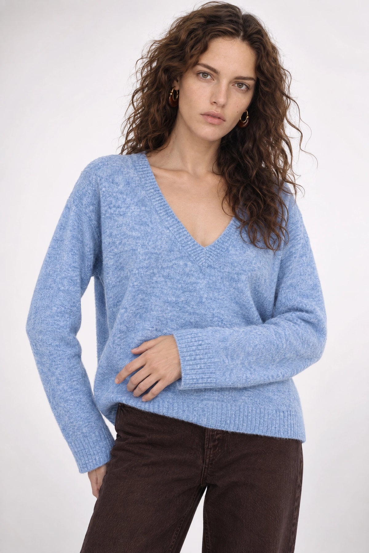 Alex V Neck Sweater In Blue
