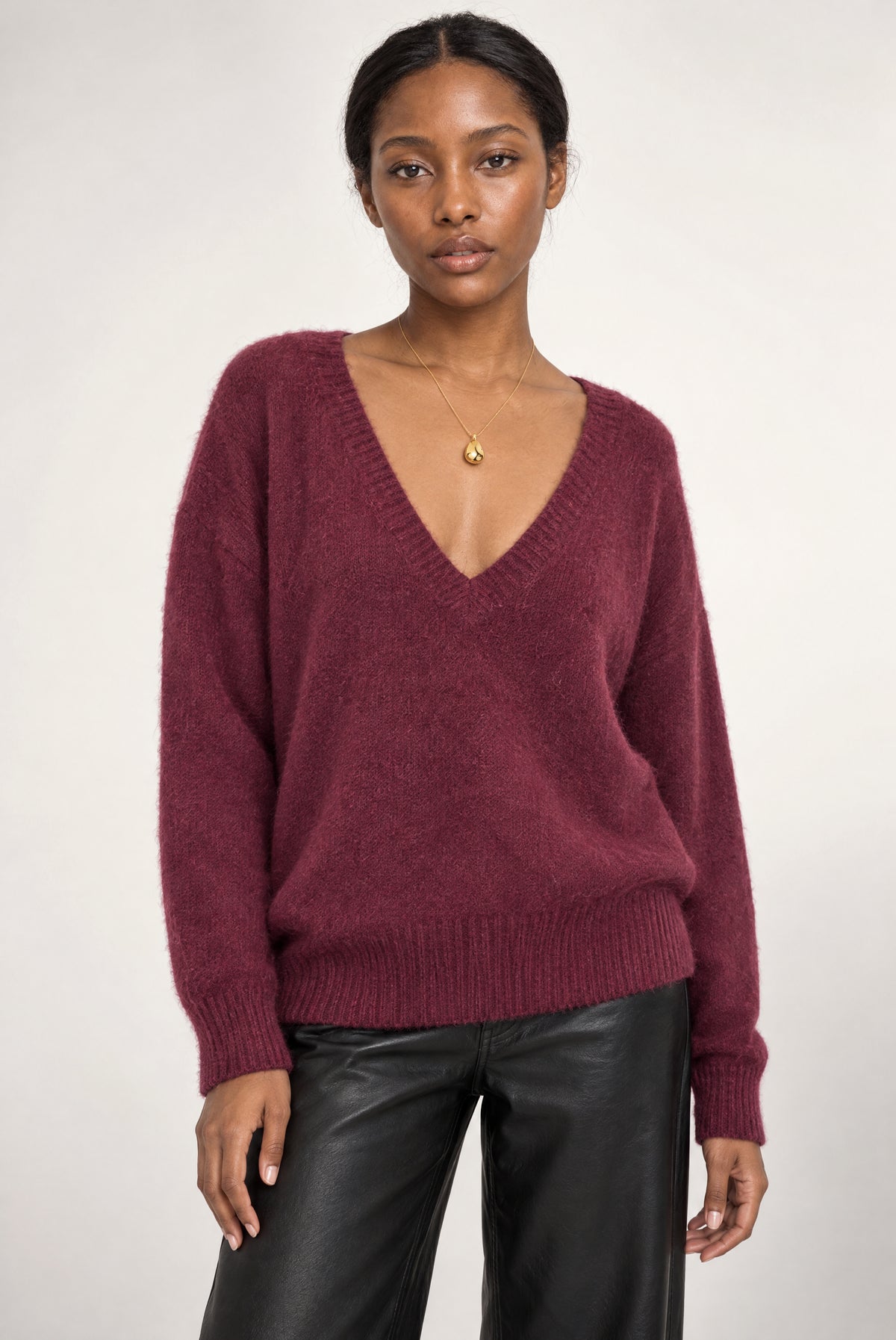 Alex V Neck Sweater In Burgundy