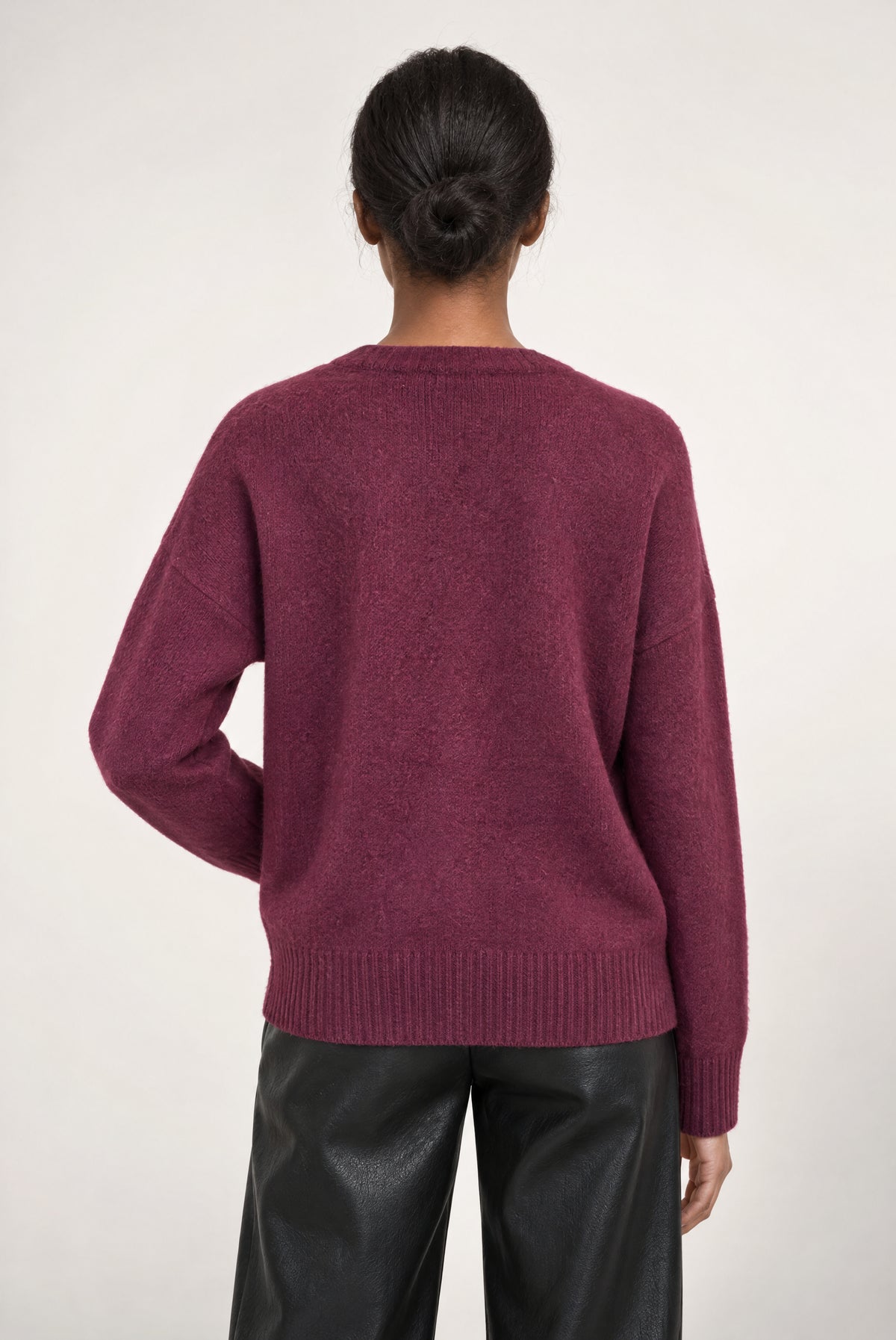 Alex V Neck Sweater In Burgundy
