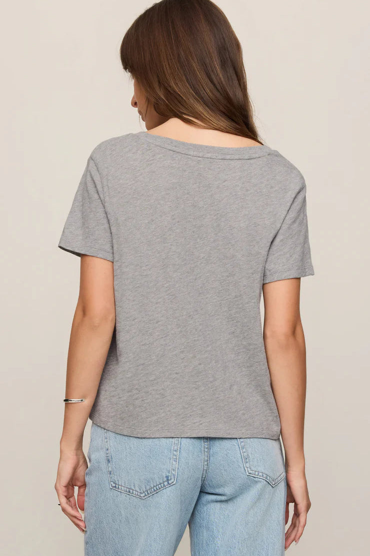 Nomad V Neck Tee In Grey