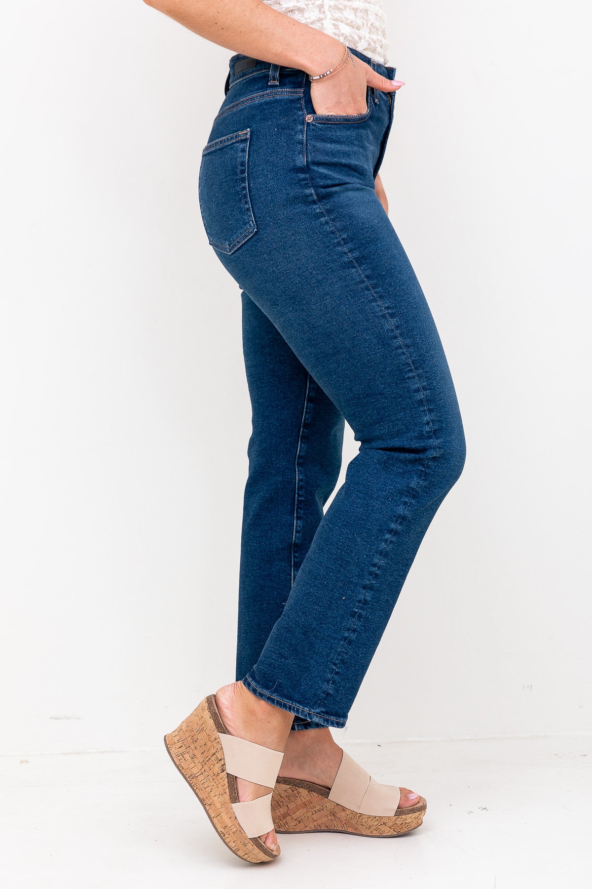 Saige Straight Leg In Catch