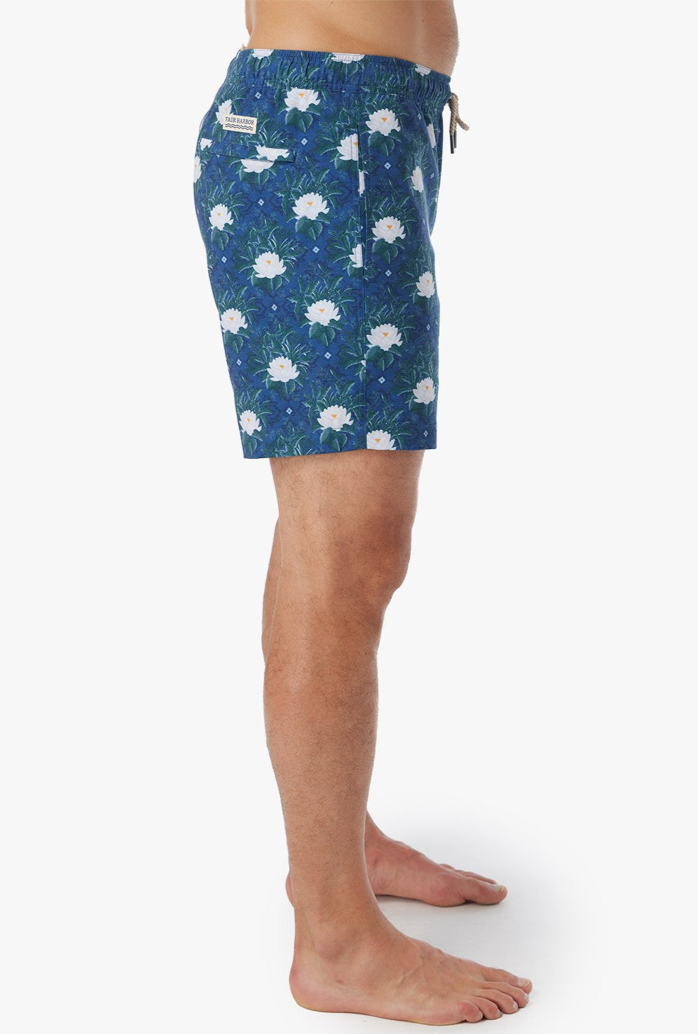 Bayberry Trunk 7 Inch Wavy Sands