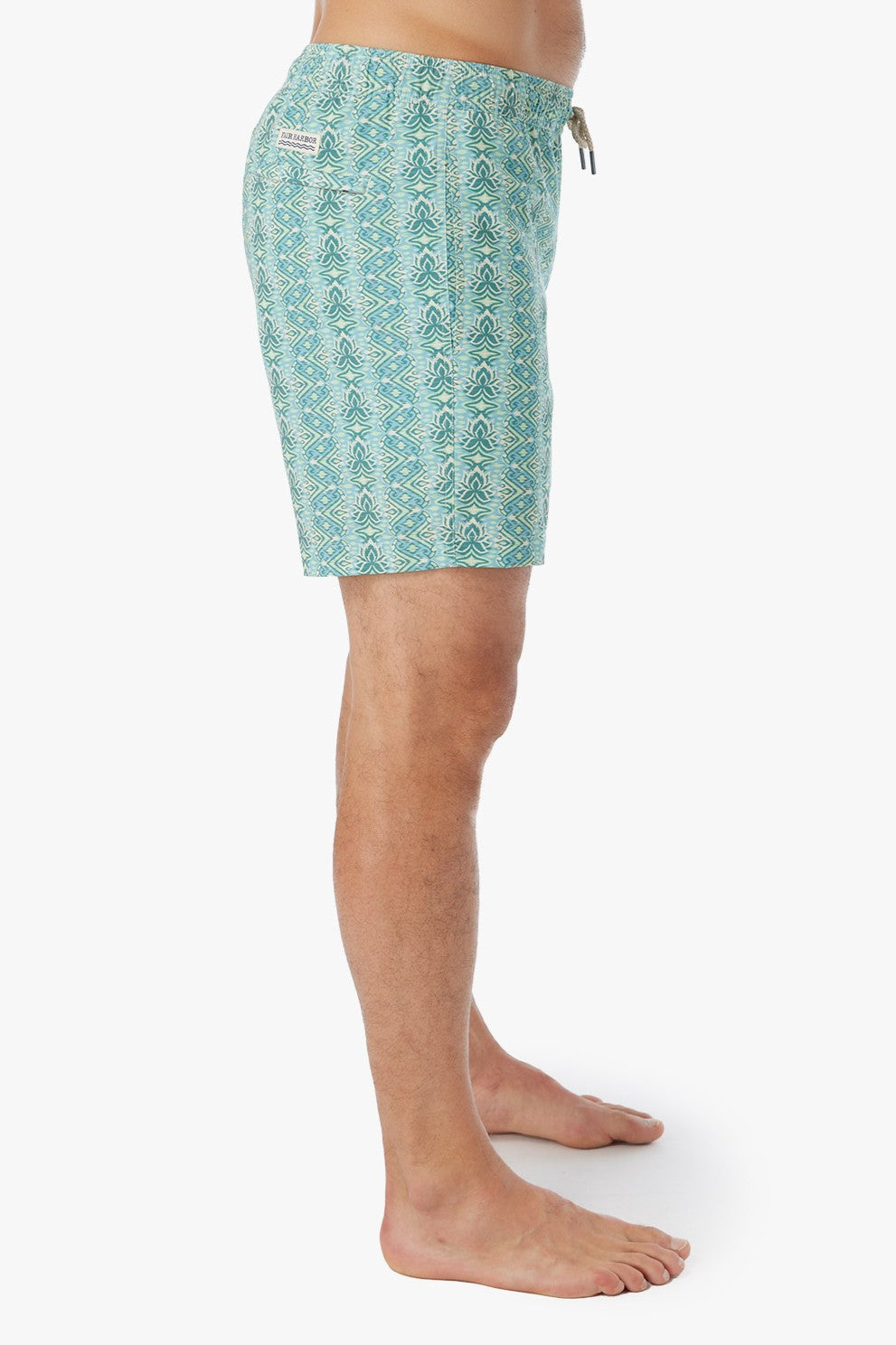 Bayberry Trunk 7 Inch Wavy Sands