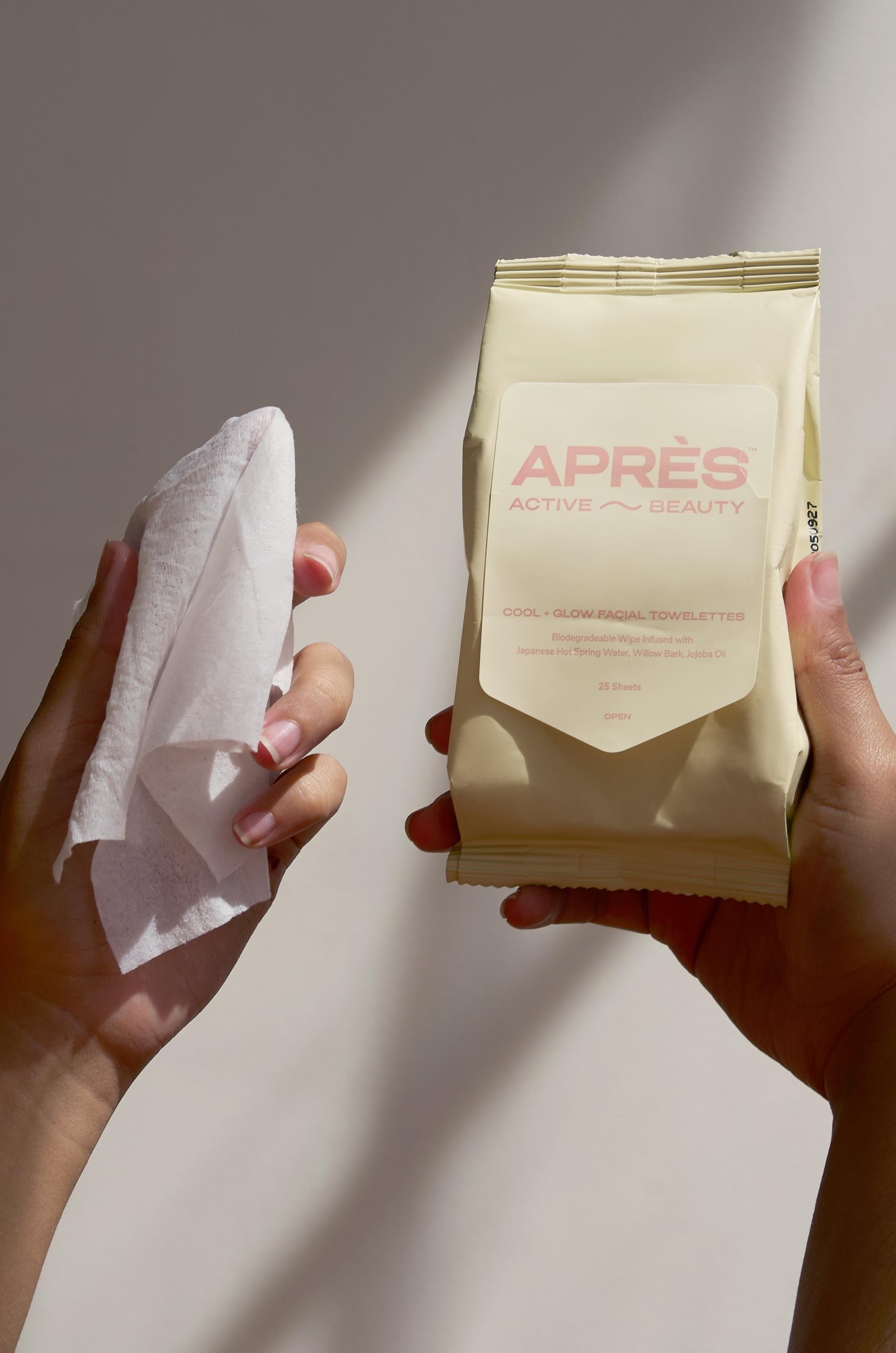 Cool + Glow Towelettes