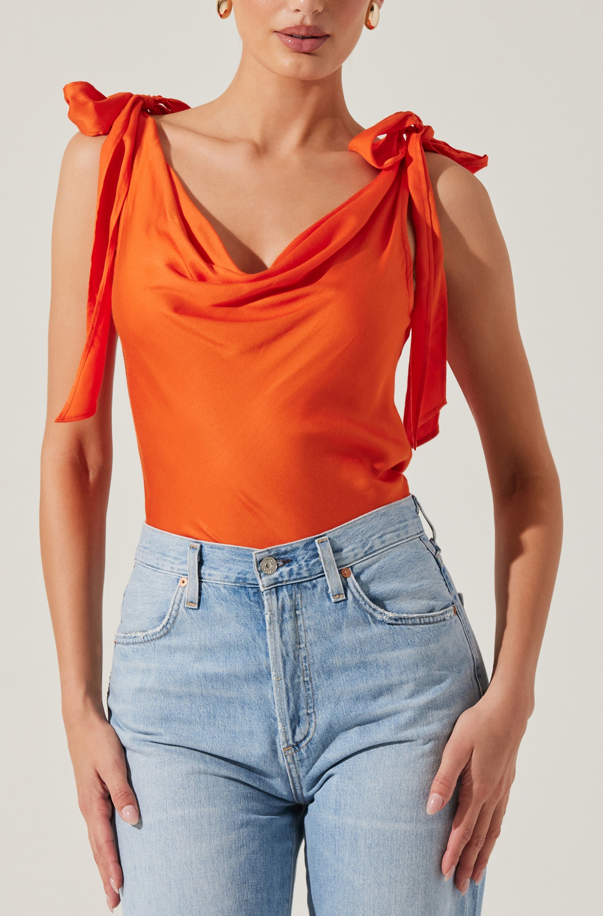 Allexina TIie Strap Top