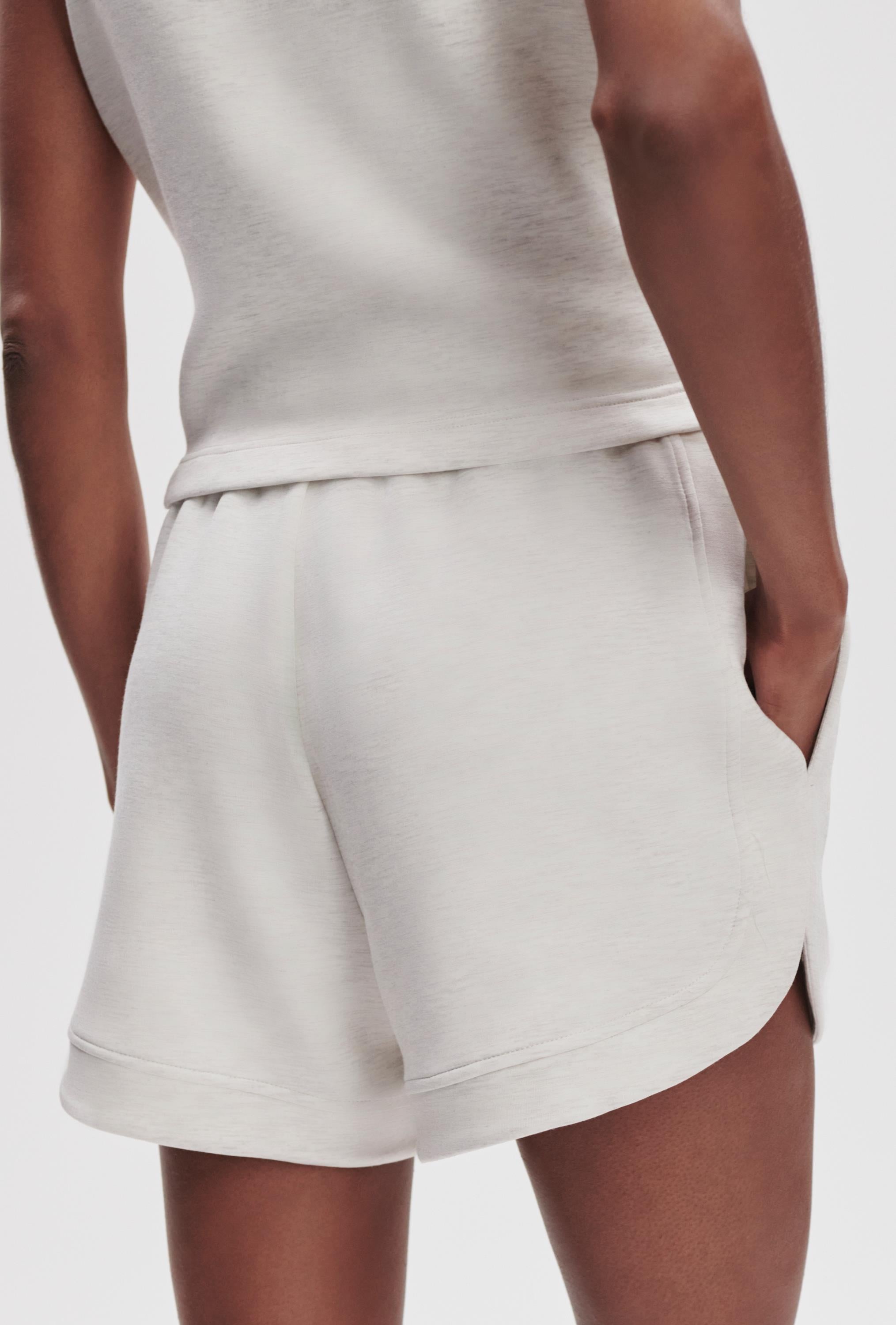 Ollie High Rise Short 3.5