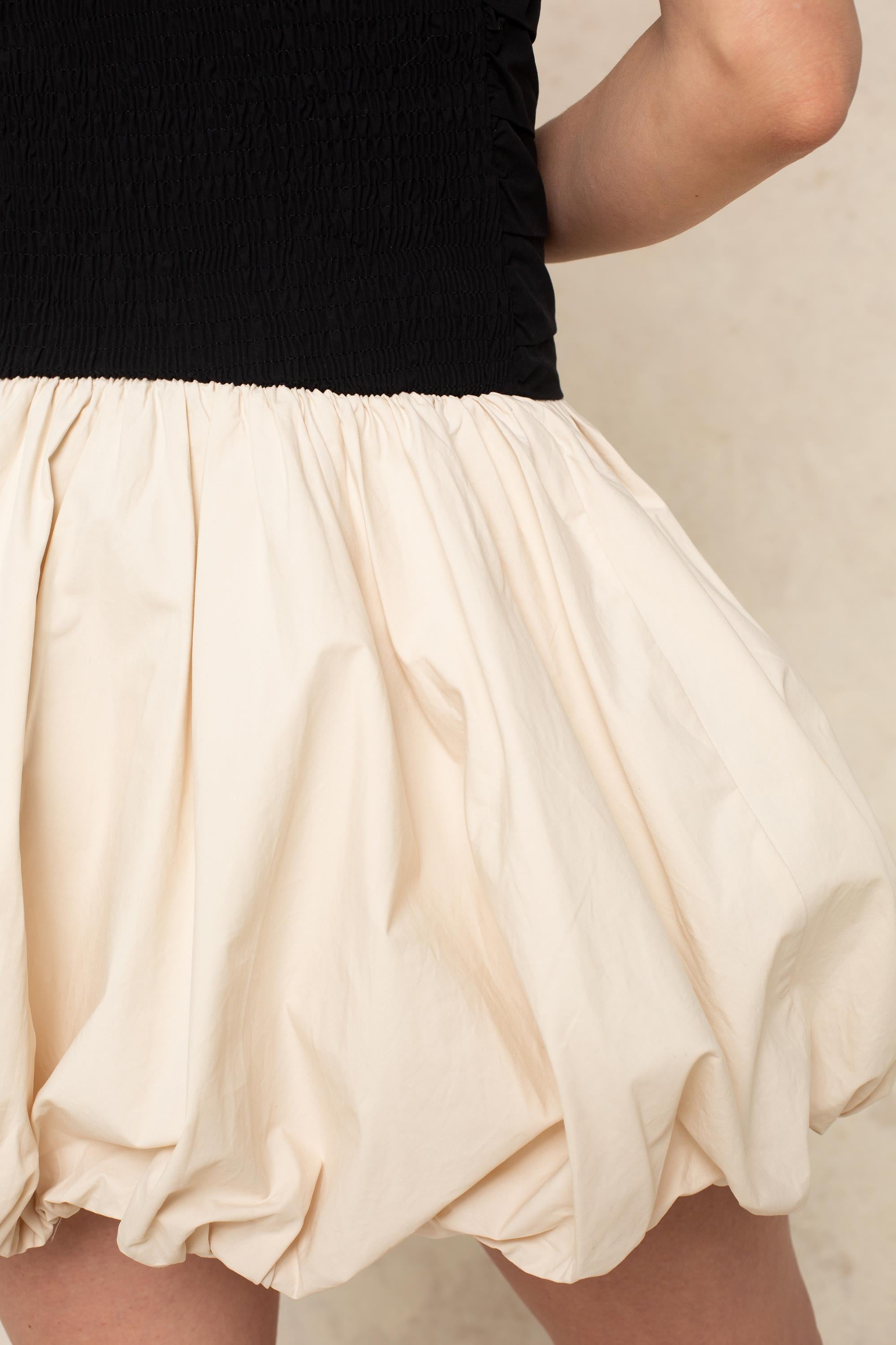 Contrast Strapless Bubble Dress