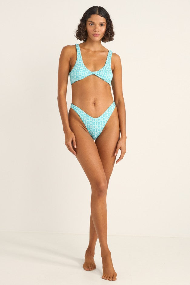 Solitude Twist Front Top