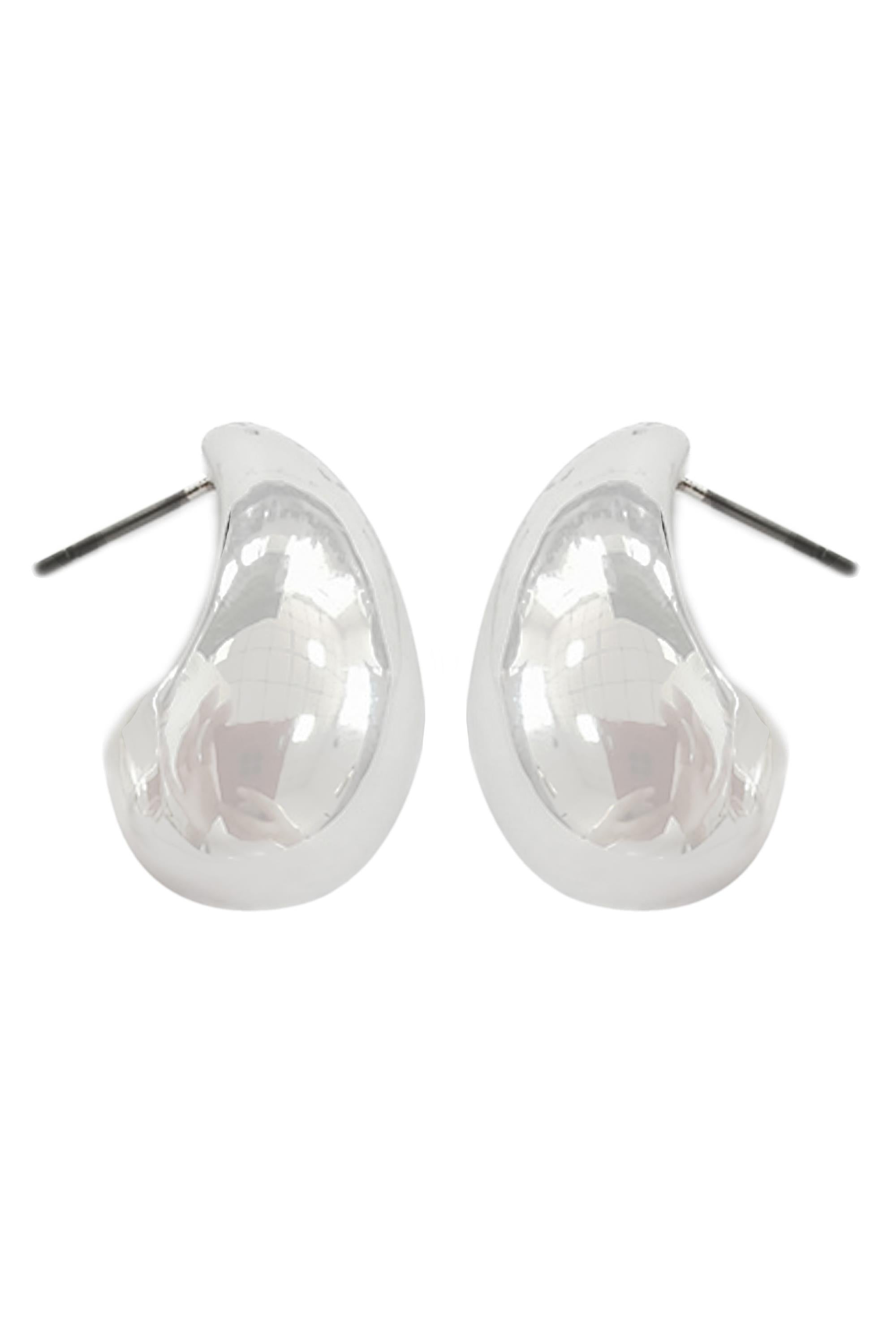 Shiny Cashew Earrings