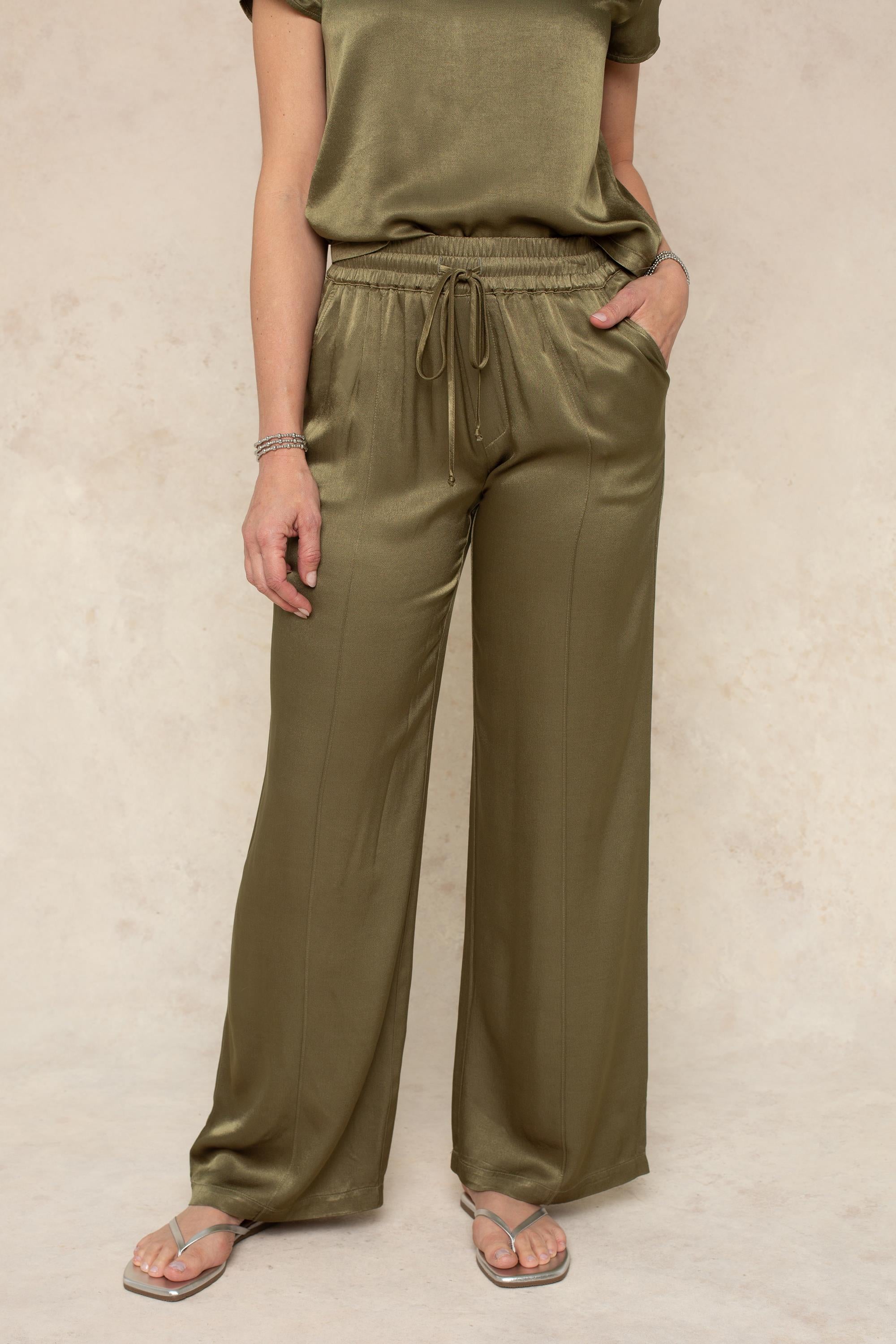 Fei Seamed Pull On Pant
