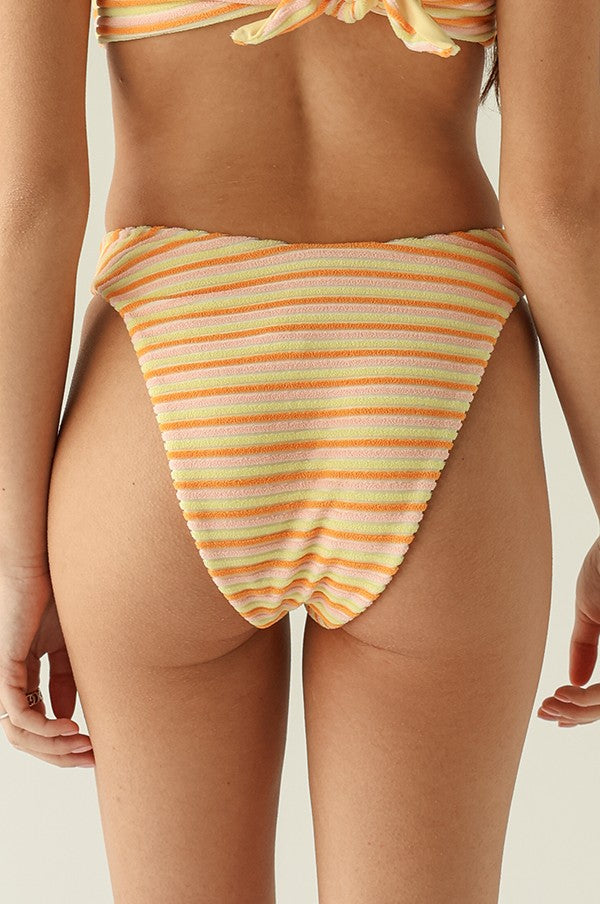 Flip Flop Dive In Bottom