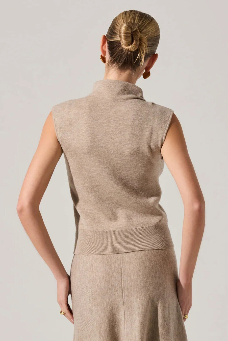 Deora Sweater