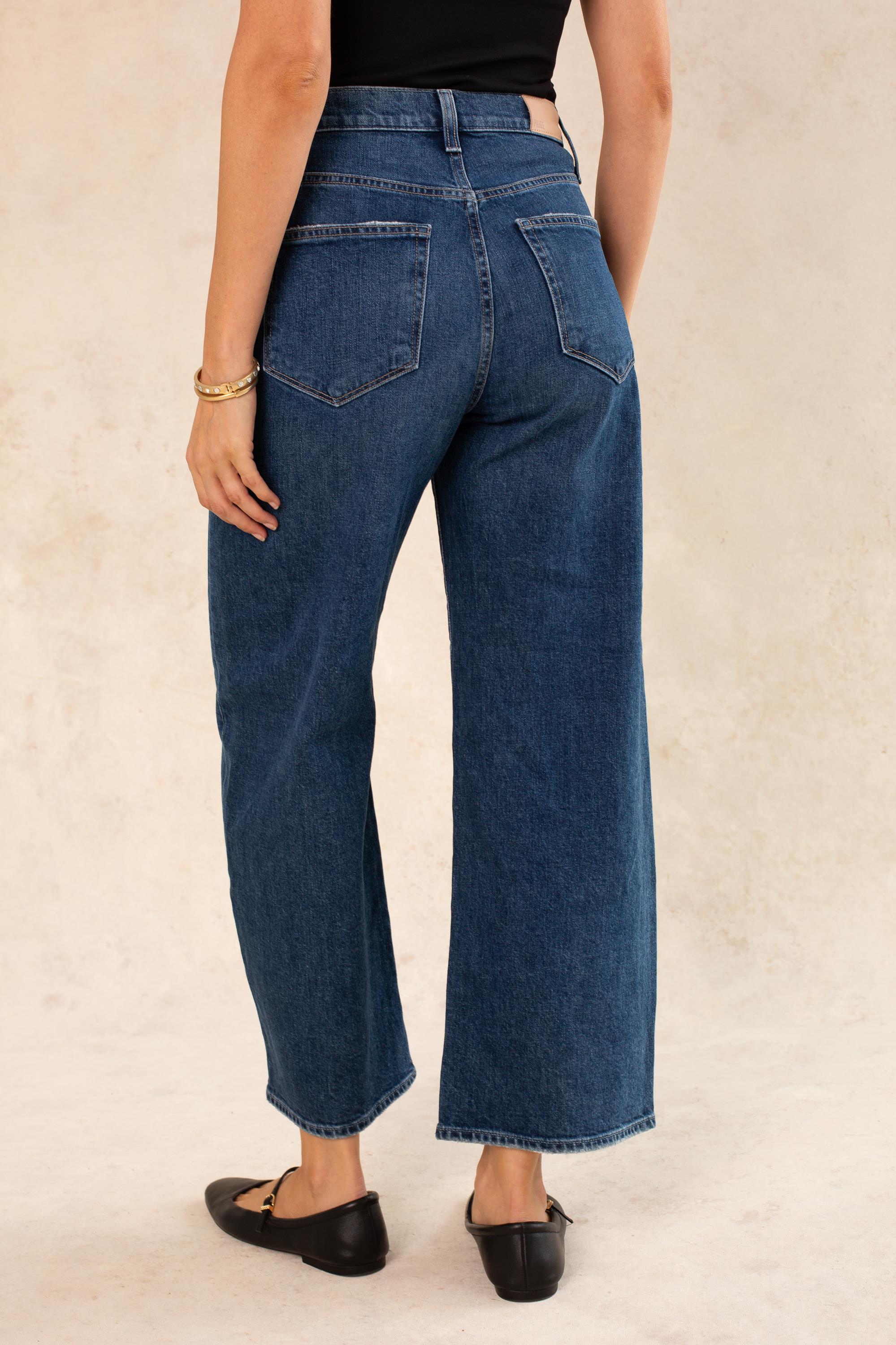 Ariella Ankle Barrel Leg Jean in Soundcheck