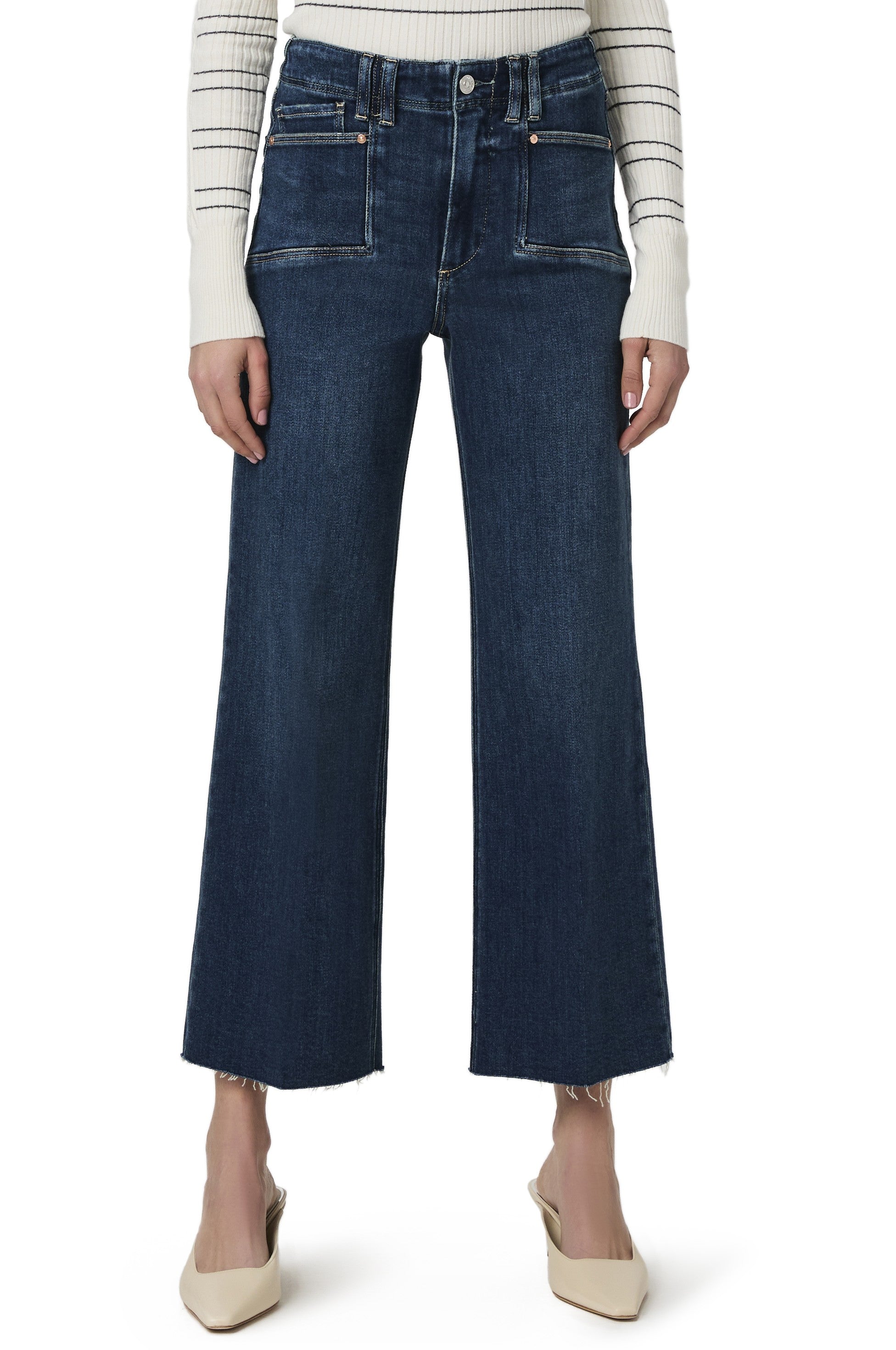 Anessa with Set in Pockets + Raw Hem