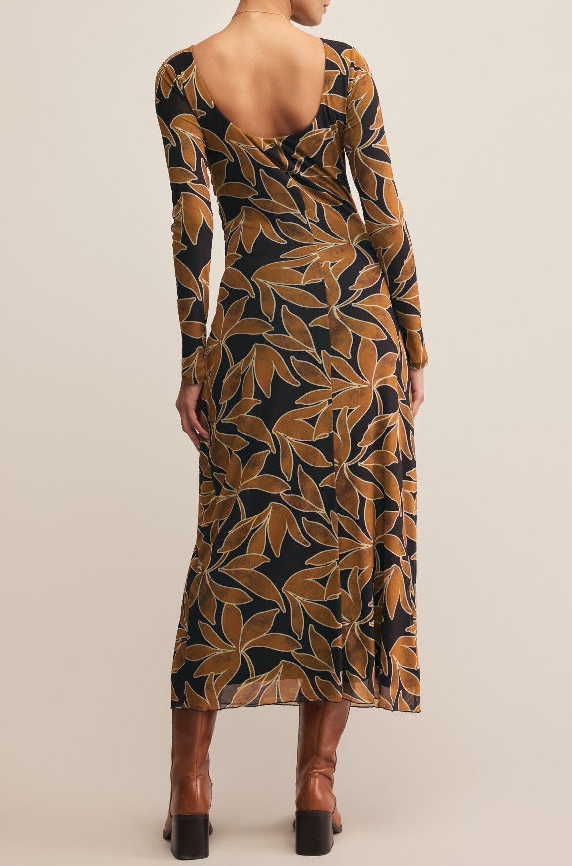 Spellbound Nox Floral Midi Dress