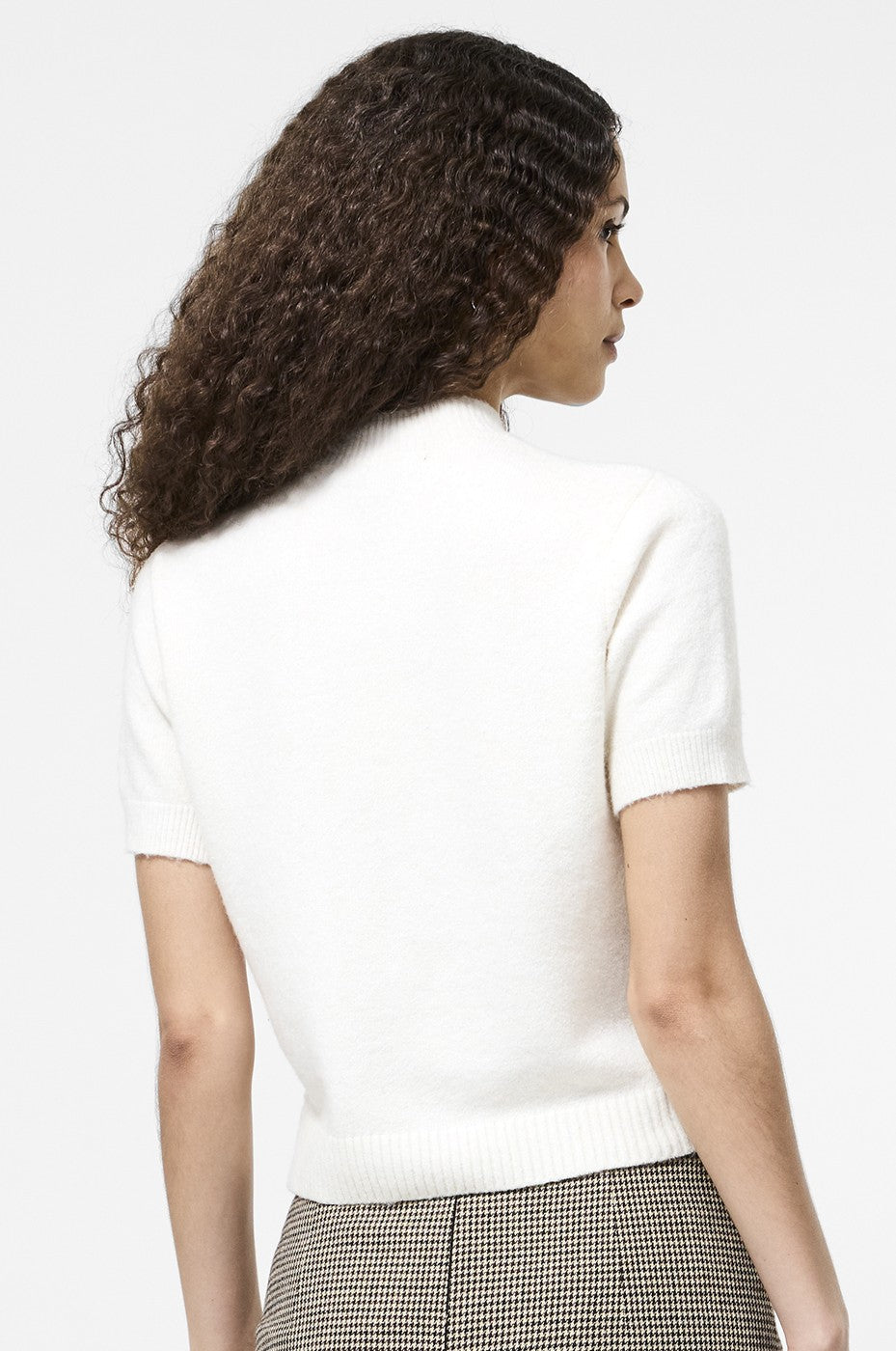 Vhari Mock Neck Short Sleeve Top