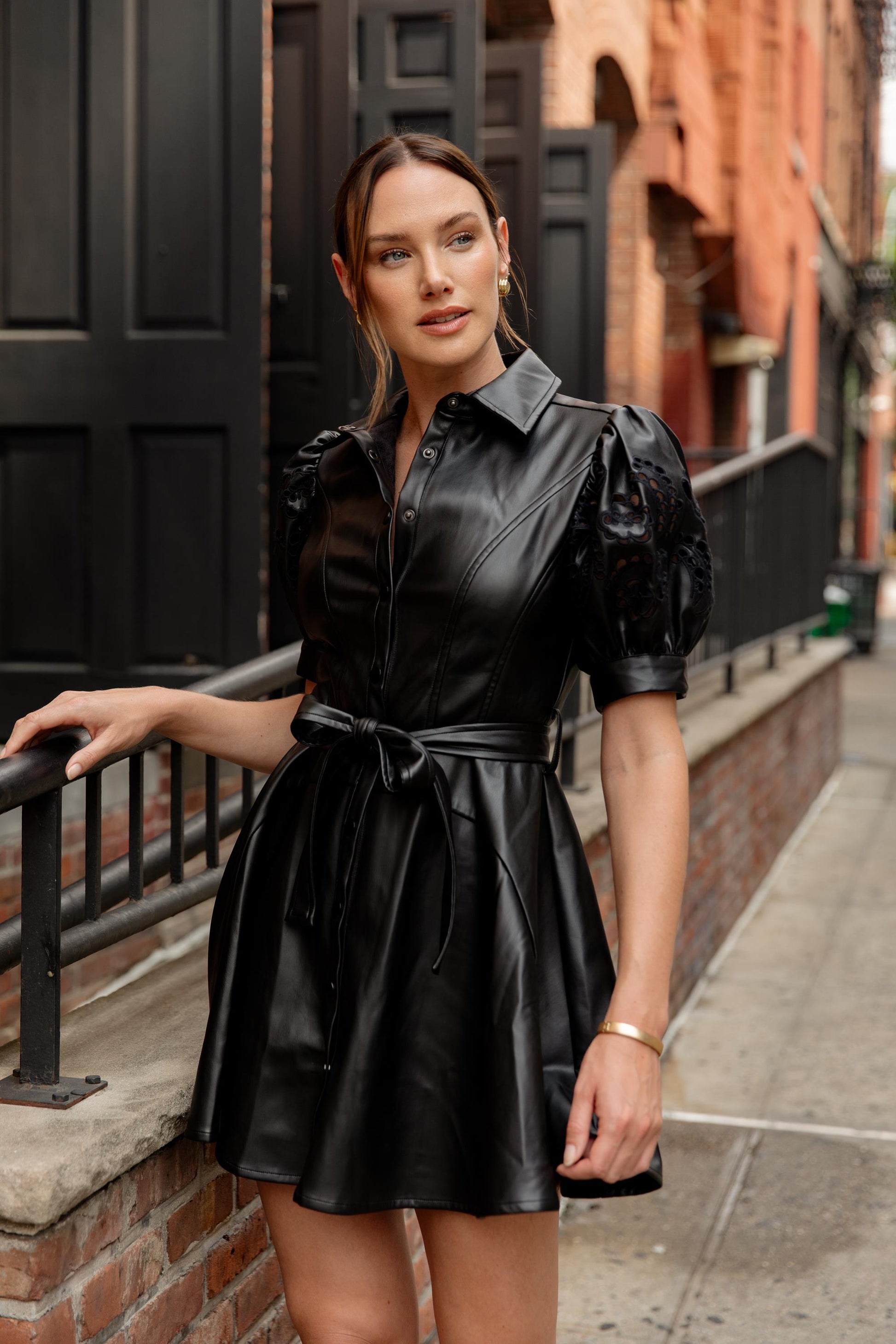 En Saison Women's Nelly Collared Mini Shirt Dress - Black