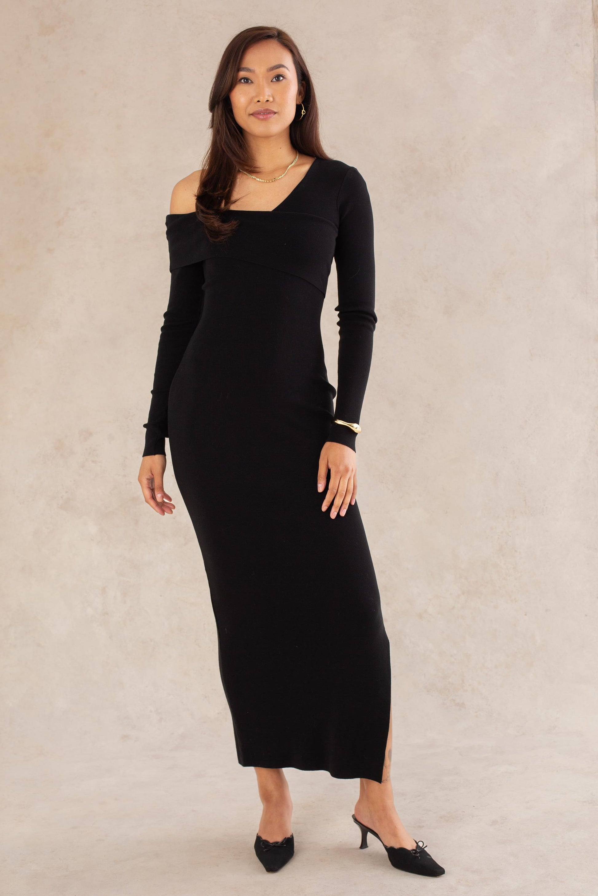 Olivia One Shoulder Midi Sweaterdress Black Red / L Olivia One Shoulder Midi Sweaterdress Black Red / L
