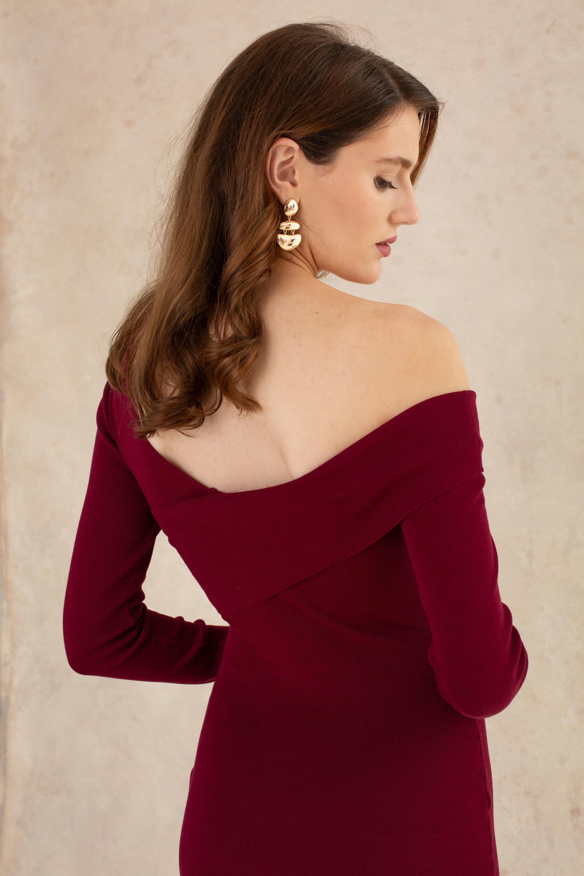 one shoulder sweater dress Olivia One Shoulder Midi Sweaterdress Black Red / L