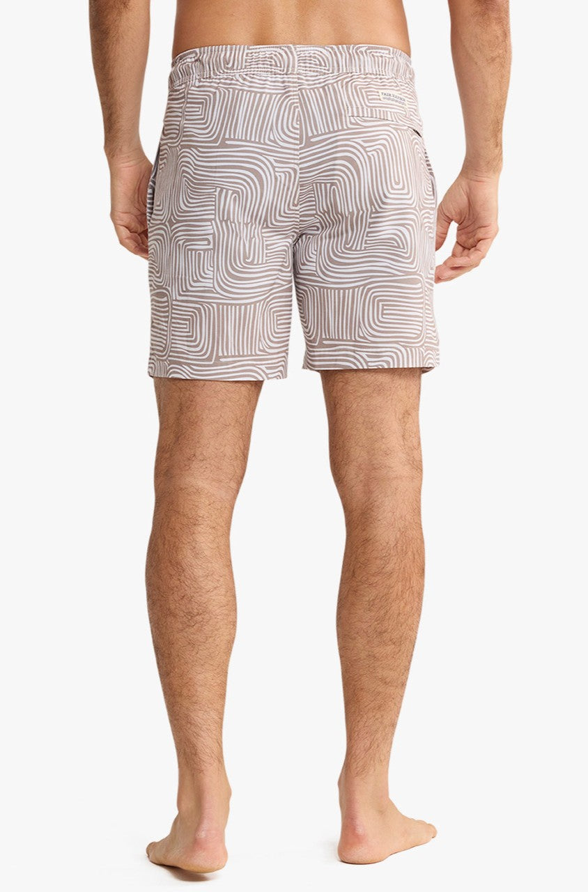 Bayberry Trunk 7 Inch Wavy Sands